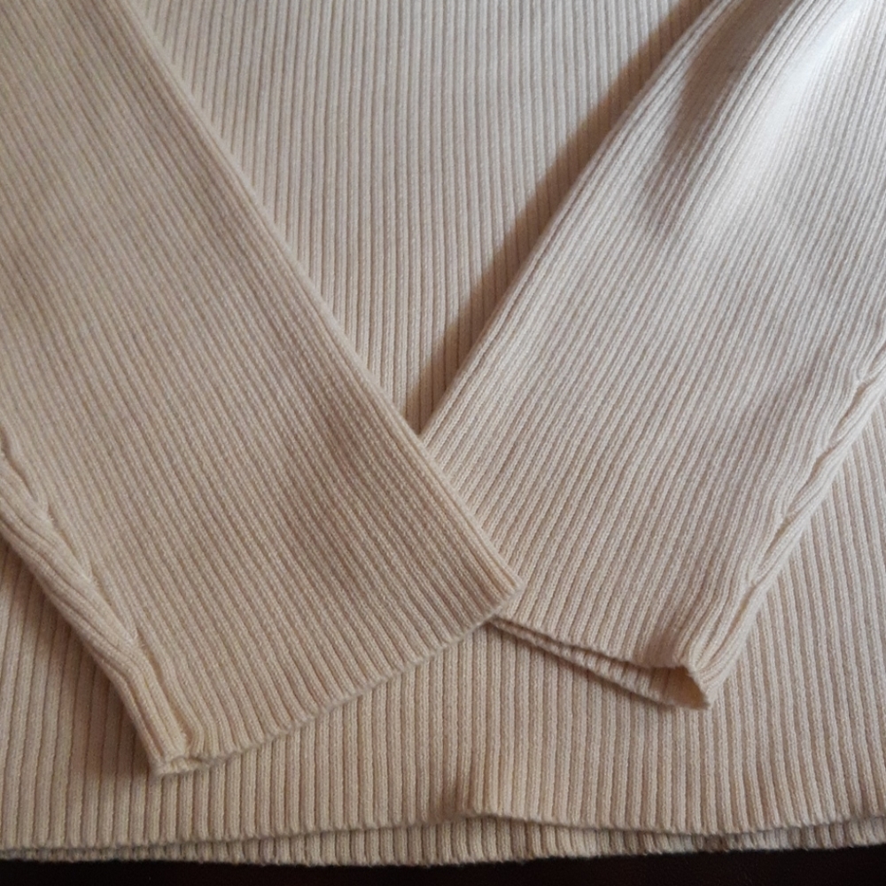 Ralph Lauren Ribbed Knit Cotton Turtleneck - Picture 7 of 12